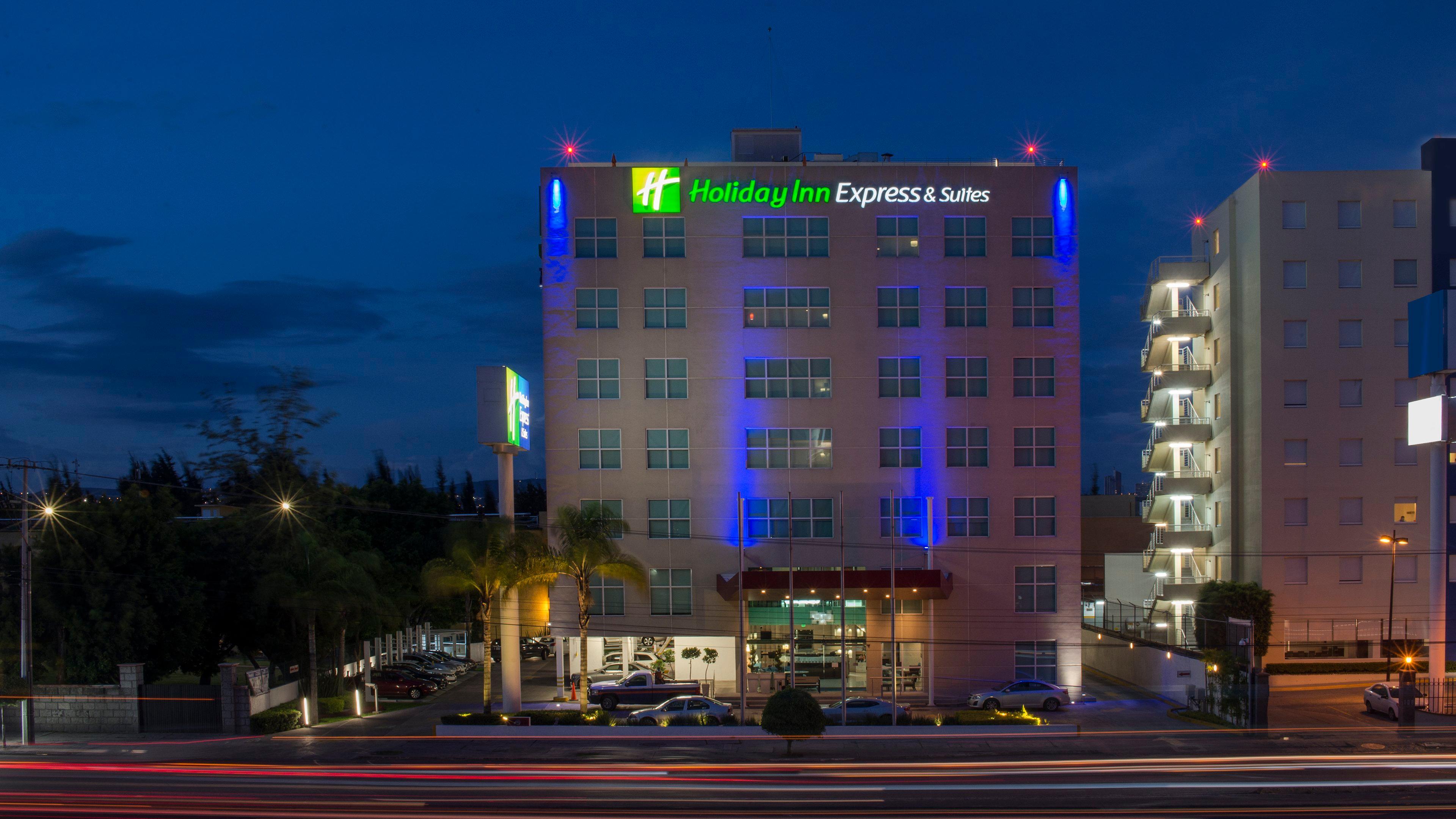 Holiday Inn Express & Suites Queretaro By Ihg Exterior foto