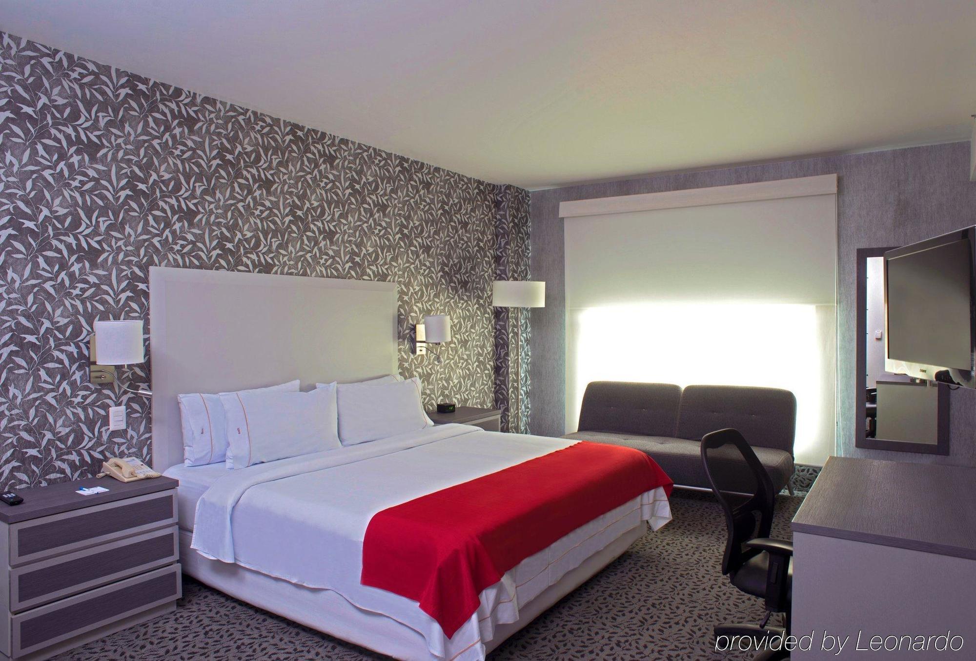 Holiday Inn Express & Suites Queretaro By Ihg Exterior foto